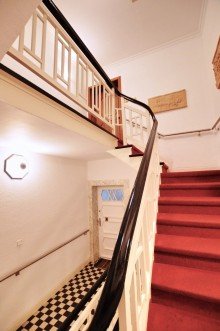 Treppenhaus Penthouse-Maisonettewohnung mit grandioser Weitblick-Dachterrasse