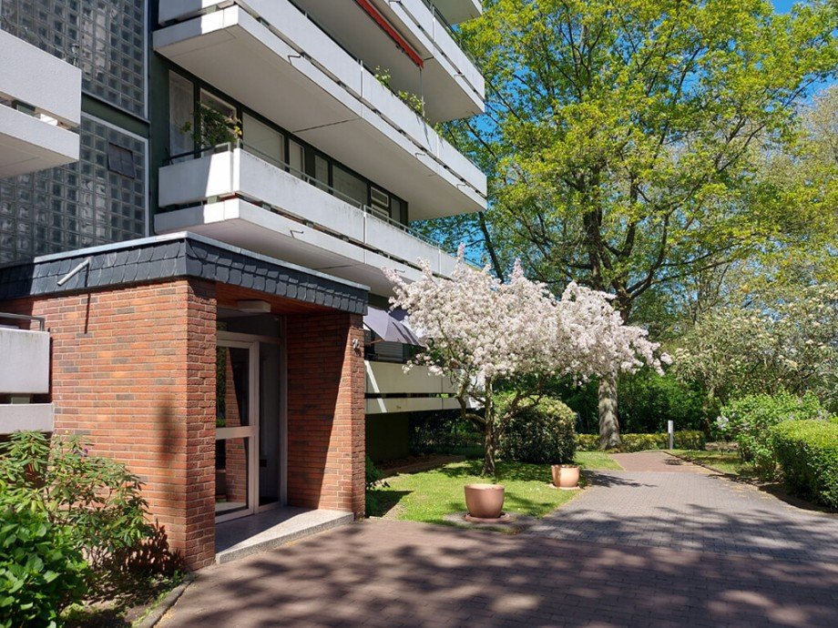 Hauseingang Etagenwohnung D�sseldorf