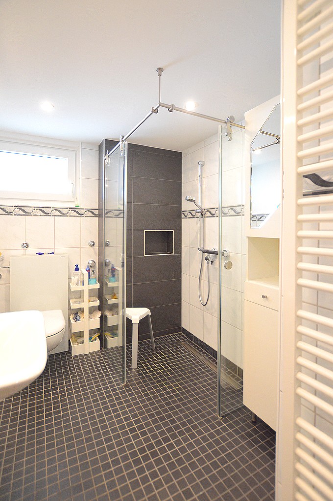 Bad EG Doppelhaush�lfte D�sseldorf