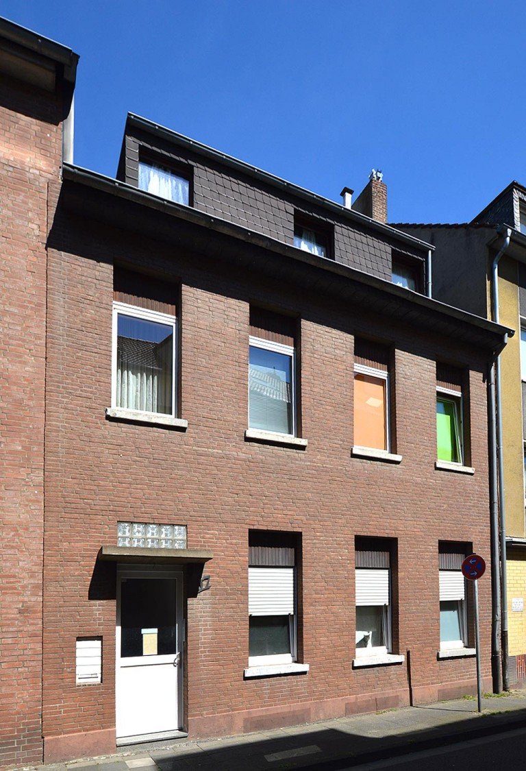  Krefeld - Cracau Mehrfamilienhaus Attraktives Mehrfamilienhaus mit 7 gut geschnittenen Wohneinheiten
