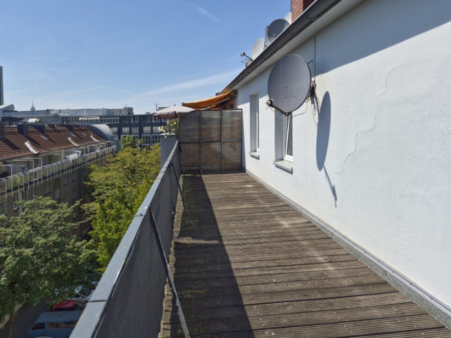 Balkon Dachgeschosswohnung D�sseldorf