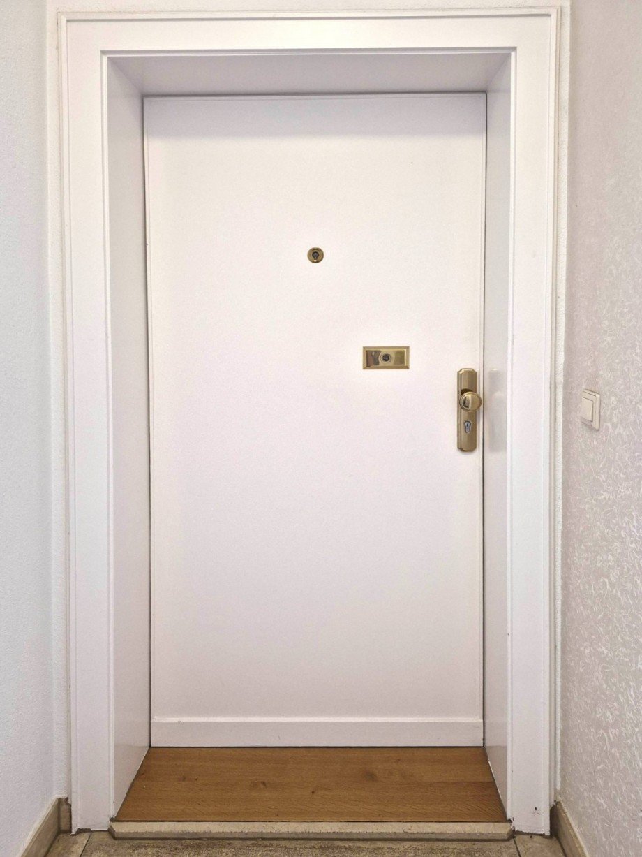 Wohnungst�r Erdgeschosswohnung D�sseldorf