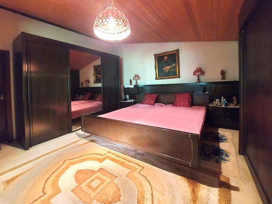 Erdgeschoss-Schlafzimmer Einfamilienhaus Schwalbach