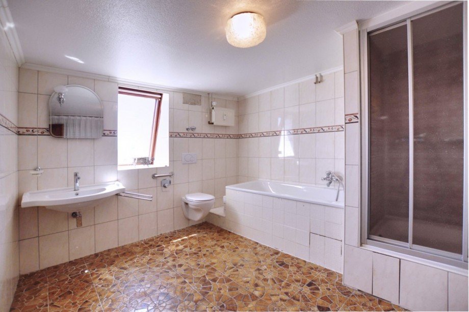 Bad 2 Maisonettewohnung D�sseldorf