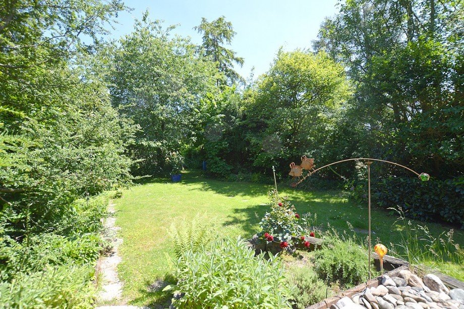 Garten Doppelhaush�lfte D�sseldorf