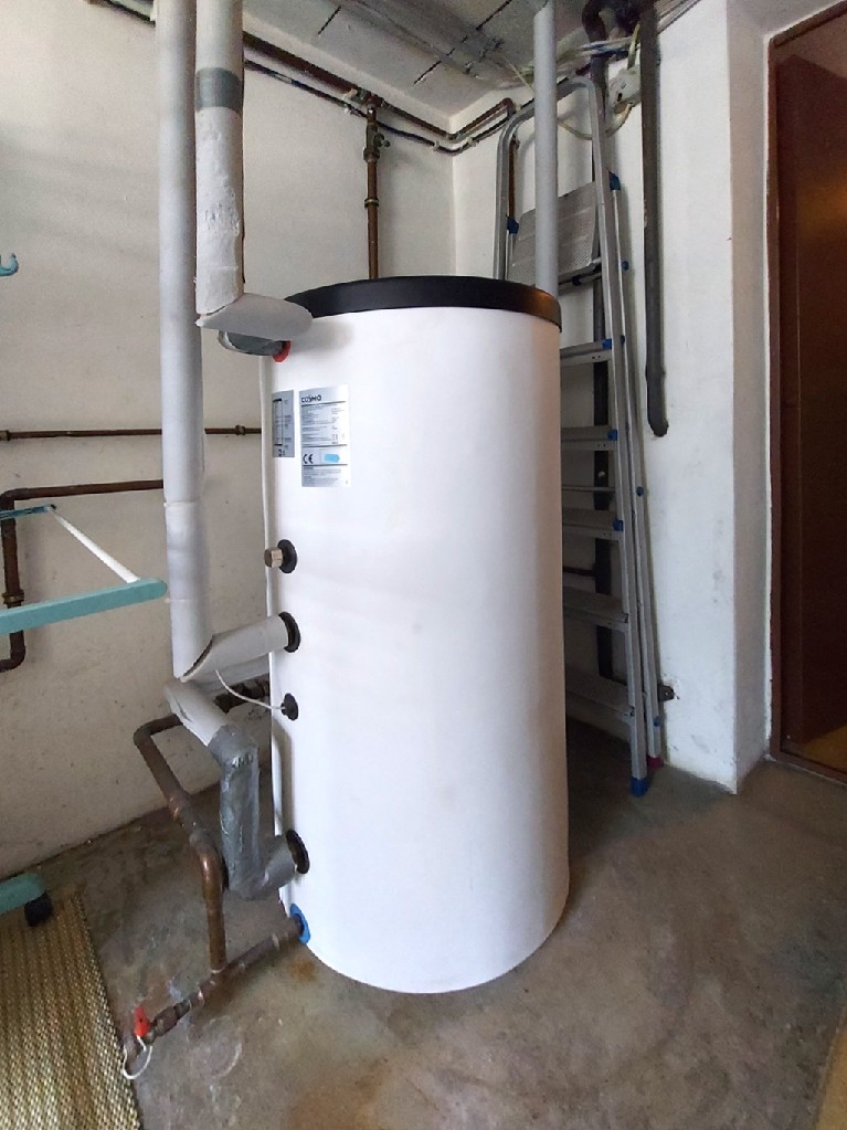 Warmwassertank Einfamilienhaus Schwalbach