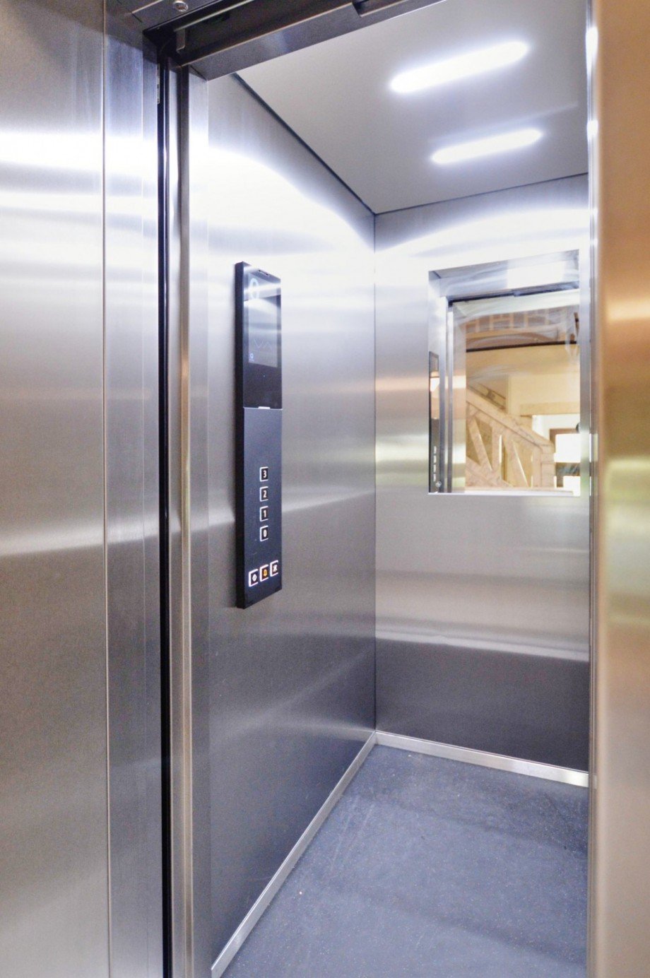 Aufzug 2026 Maisonettewohnung D�sseldorf