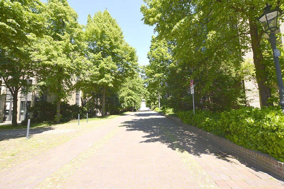 Zuweg Etagenwohnung D�sseldorf