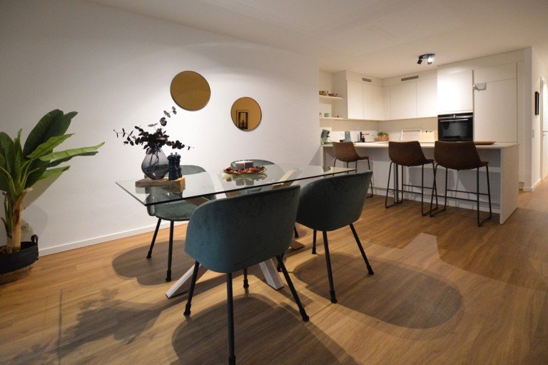 E�bereich D�sseldorf - Rath Etagenwohnung Erstbezug ! Moderne 3-Zimmer-Wohnung mit 2 B�dern, Einbauk�che und Tiefgaragenstellplatz