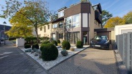 Hauptbild Oberkassel - Haus im Haus auf 232 m� Wohnfl�che mit Garten, Garage und Stellplatz