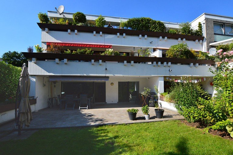 R�ckfront mit Terrasse und Garten D�sseldorf - Unterbach Etagenwohnung 3-Zimmer Wohnung in Unterbach Seen�he